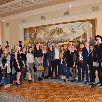 42193761 1003503516498985 353939463065305088 O